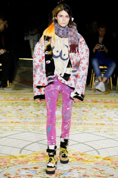Look 7